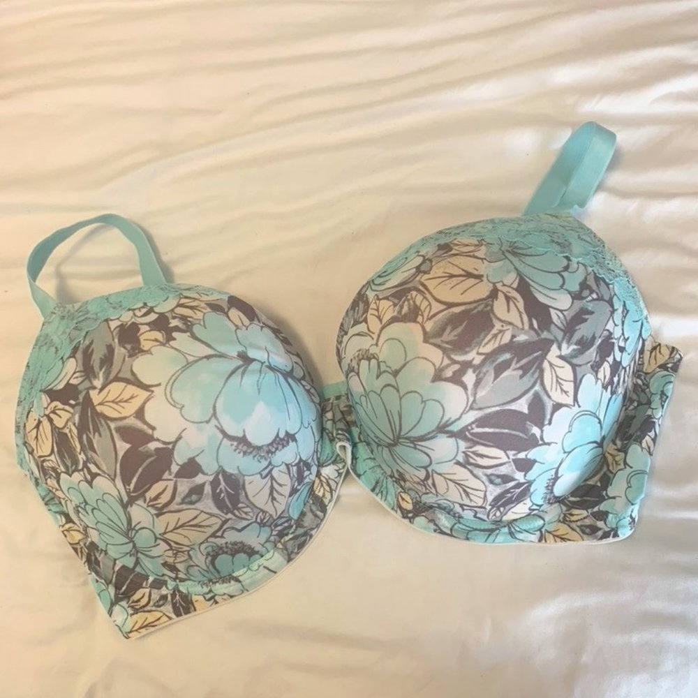 NWOT Bra, Size 44DDD